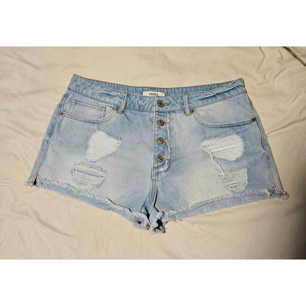 Women's Forever 21 Distressed Jeans Size 31